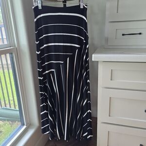 EUC Chico's Striped Skirt Size 0